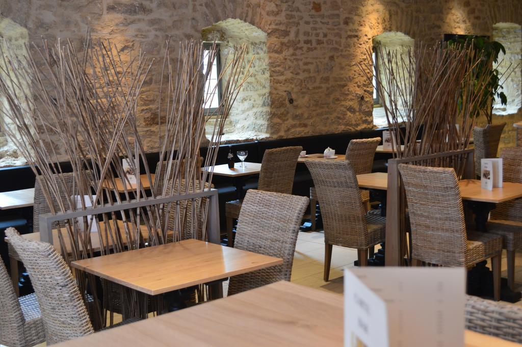 Hotel Le Chateau Fort De סדאן מראה חיצוני תמונה