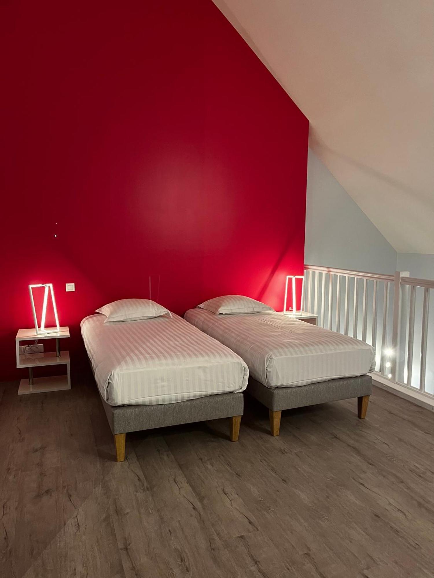 Hotel Le Chateau Fort De סדאן מראה חיצוני תמונה
