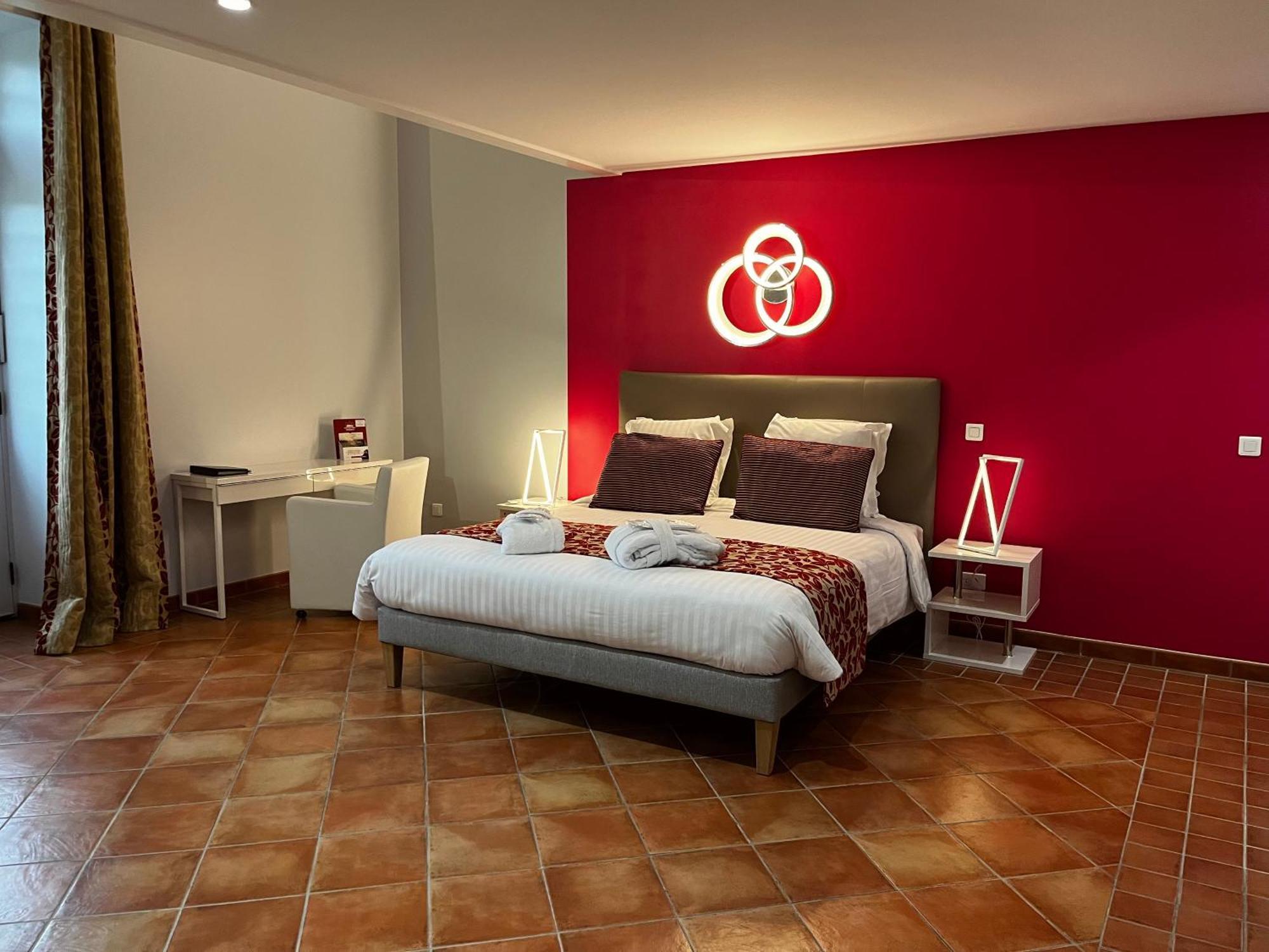 Hotel Le Chateau Fort De סדאן מראה חיצוני תמונה