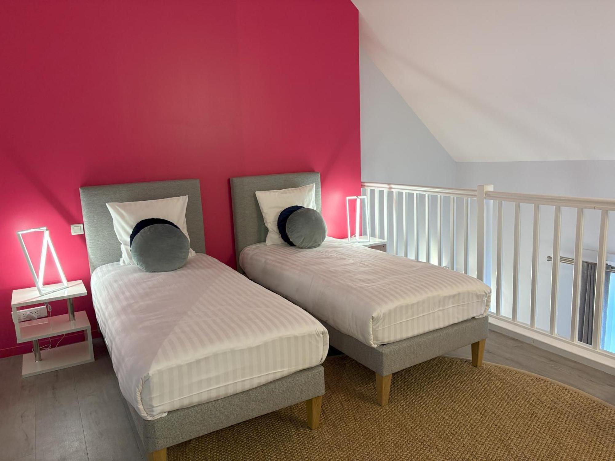 Hotel Le Chateau Fort De סדאן מראה חיצוני תמונה