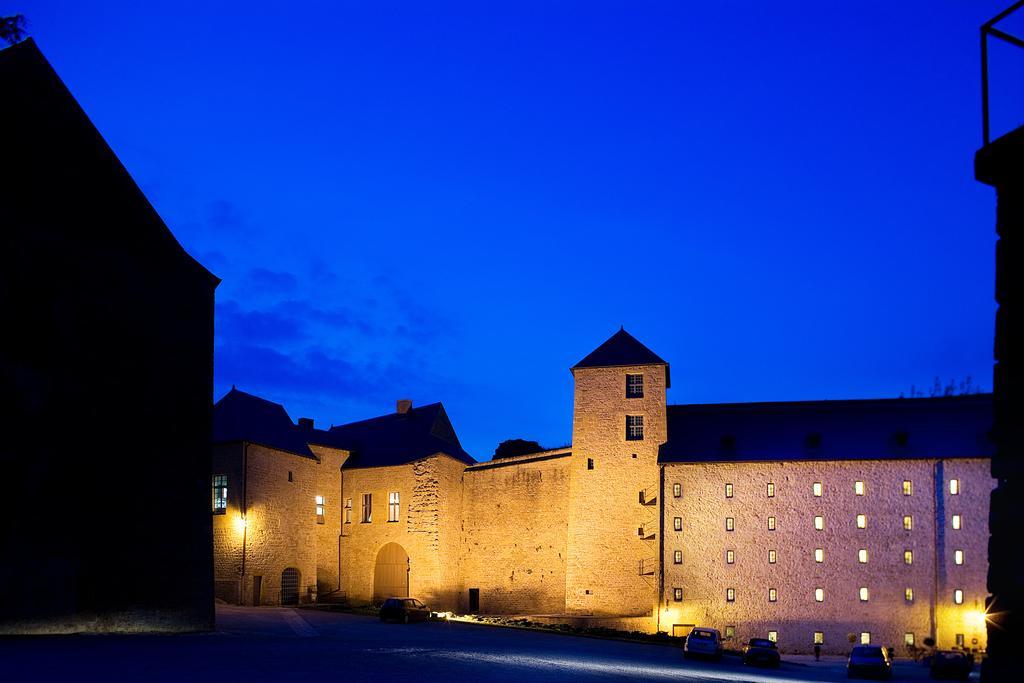 Hotel Le Chateau Fort De סדאן מראה חיצוני תמונה