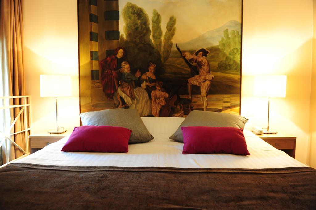 Hotel Le Chateau Fort De סדאן מראה חיצוני תמונה