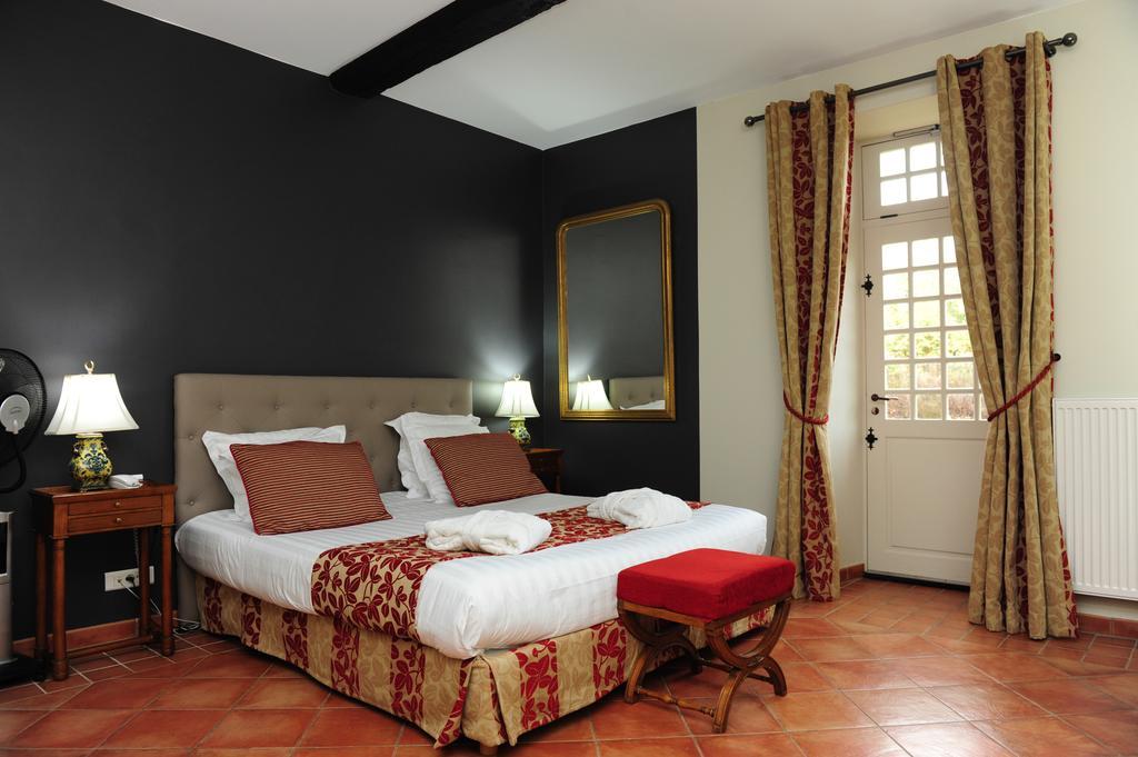 Hotel Le Chateau Fort De סדאן מראה חיצוני תמונה