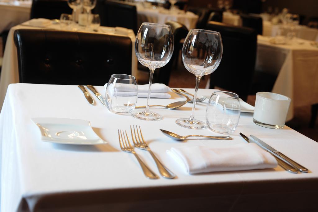 Hotel Le Chateau Fort De סדאן מראה חיצוני תמונה